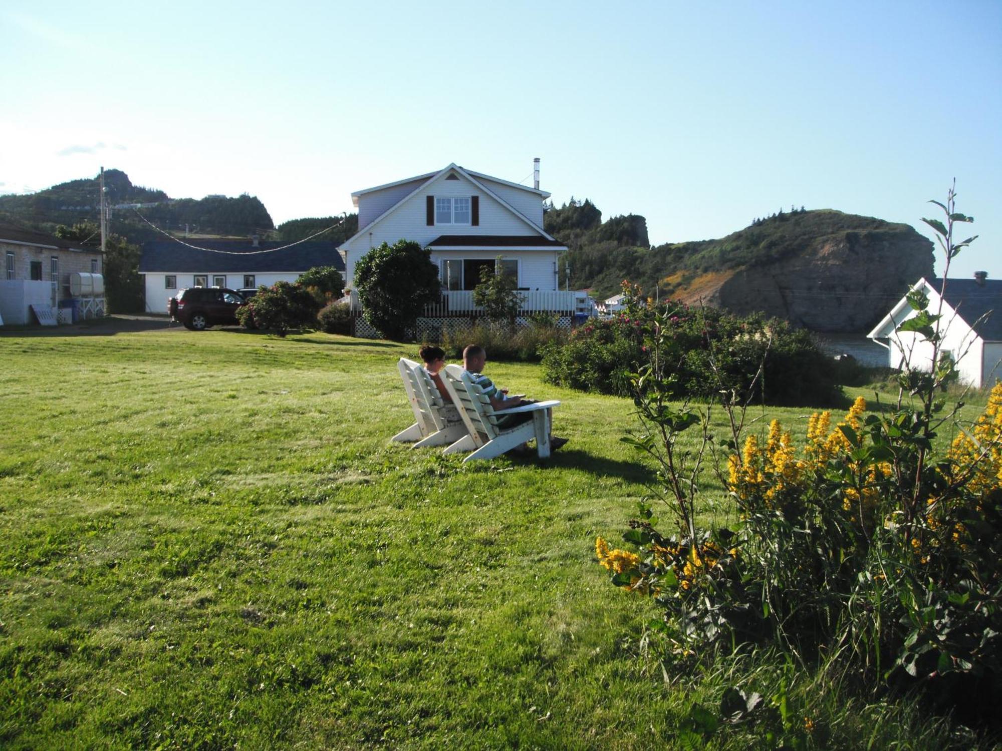 Hotel-Motel Rocher Perce Exterior photo